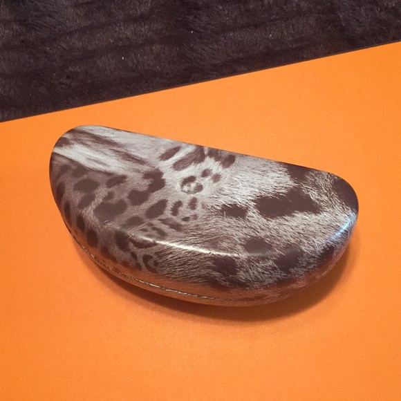 New sunglasses case - Picture 3 of 3